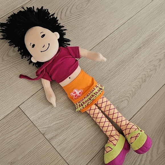 Y2K Groovy Girls Tomiko Plush Doll - Picture 1 of 9